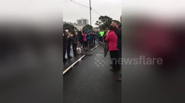 Paralysed fundraiser Claire Lomas completes Great South Run