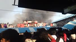 Bandra slum catch huge fire!
