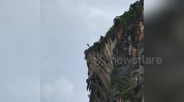 Newsflare Edit - Tonsai basejumper 1