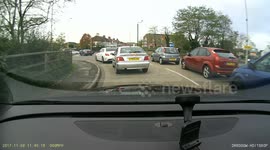 Roundabout Accident BMW, Citroen 08 11 2017