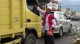 Share 1000 food and beverage packages on road users