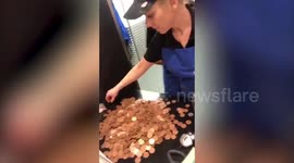 Disgrunted customer pays for £25 Domino's pizza in 2ps after row with delivery driver