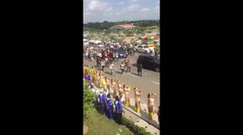 That time I had a layover at the Yangon airport and saw the Pope arrive in Myanmar... https://t.co/V5FNU1lCts