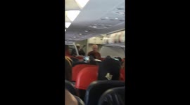 AirAsia Cabin Crew Starts Singing 2