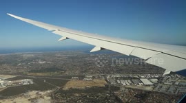 Thai Airways 787-8 Dreamliner crosswind landing