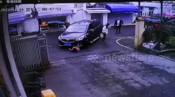 Passersby lift car up to rescue girl trapped underneath - Buy, Sell or ...