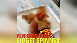 Newsflare Edit - How to make Pizza Fidget Spinner. Viral video