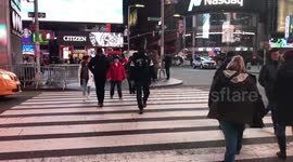 FREEZING TEMPS NYC TIME SQUARE