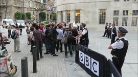 Palestinians supporters invade the BBC with an Anti BBC protest 
