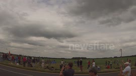 Turkish F16 EXTREMELY low landing RAF Waddington airshow