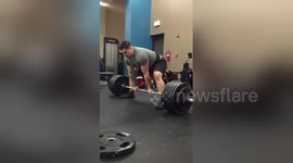 Newsflare Edit - Guy throws up pizza on deadlifts at golds gym Clarksville Tennessee