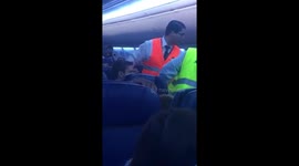 Borracho en el avión