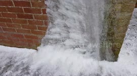 Freezing pipe wind blown ice build up RARE to see in UK