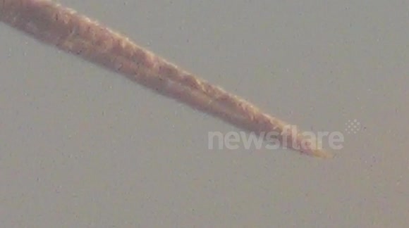 A strange streak in the sky