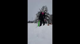 Beginner at snowboarding! #epicfail #elegantasever