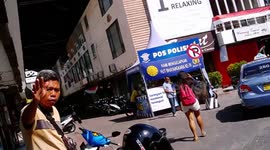 Cadari2 Barters in Bali! Being Accosted - Part the Second