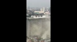 Dramatic rescue of guest from Philippines hotel fire