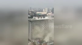 Dramatic rescue of guest from Philippines hotel fire