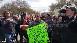 Lone counter protester attacked at March For Our Lives UHD 4K 60fps