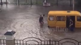The day of the airborne troops and the Flood in Kurgan. ВДВ и Маршрутка. Потоп в Кургане на день ВДВ