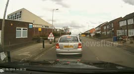 Driving gets bored waiting for temp lights too change