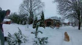 Time lapse of snow shovelling with Fiskars snow sledge.