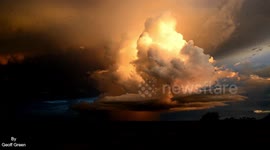 Weather watcher captures monsoons over Australia in stunning time-lapse footage