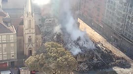 Incansáveis bombeiros