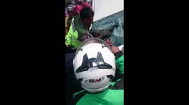 Tabrakan mobi di Fly over jalan Teuku Umar Kedaton Bandar Lampung, Lampung Indonesia