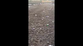 Shocking State of Southend Beach Left Covered in Litter After a Busy Bank Holiday