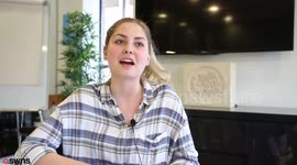 Woman bags a job by turning herself into 'Fearless Girl statue