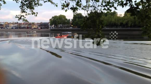 Police search for missing child in Fulham
