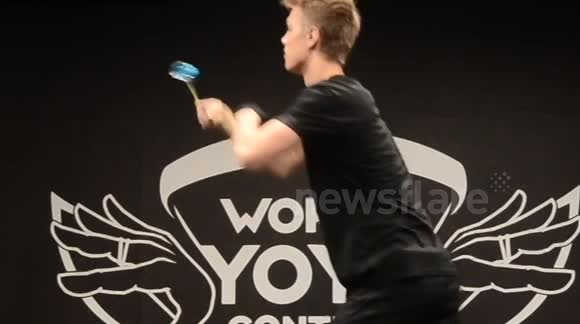 Incredible routine from 18-year old American wins contest