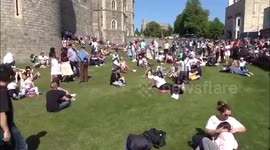 The Public take over the lawn in Windsor