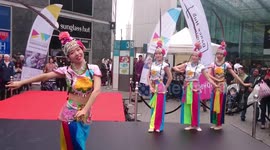 Beautiful & Colourful Chinese Dance