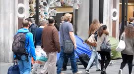 The First people in Line for the IPhone 6