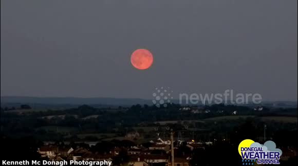 STRAWBERRY FULL MOON RISE OVER IRELAND LAST NIGHT