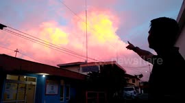 Redden clouds in the afternoon sun