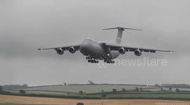 2 Massive USAF C-5M Super Galaxy Aircraft Landings & Takeoffs from Prestwick ahead of Donald Trump's Visit