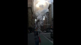Crazy fire underground in NYC https://t.co/No36P51HxD