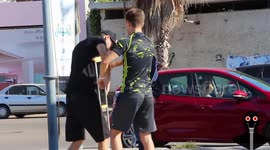 Confusing People Prank