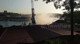 Fire of a pile of scrap in Pasaia port