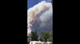 Huge smoke comin rising from the Ranch Fire (Mendocino Complex Fire) from the Clearlake Oaks Keys