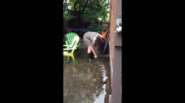 How to look cool & sexy trying to unplug drainend fails at Barbeque