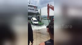 How not to disembark the ferry after your holidays