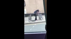@GMPCityCentre just witnessed this lad, chopping away on a bike lock, near the NCP car park nr Cosmo, off Deansgate. https://t.co/iswr8jDUH1