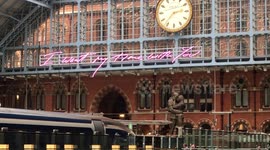 St Pancras Internation concourse and statue 