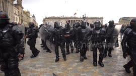 Marijuana fumate in protest of Duque's proposal