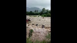 #1 Tense moment of rescuing fish anglers trapped a heavy stream of rivers