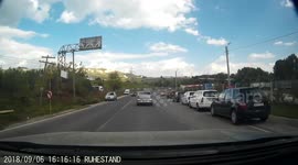 dashcam - strange roundabout